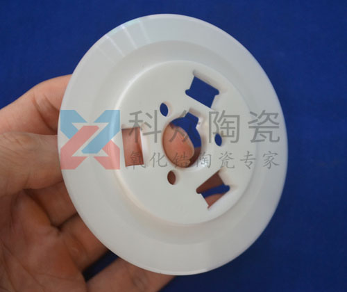 陶瓷刀具的優(yōu)缺點有哪些，我們應(yīng)注意什么？（