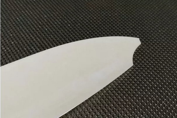 如何提供氧化鋯陶瓷刀的刀片夾口抗沖擊性？